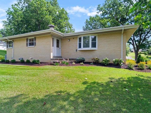 House for sale in Evansville, Indiana
