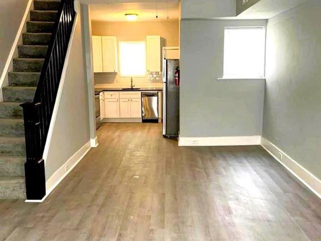 Townhouse for sale in Grays Ferry, Philadelphia