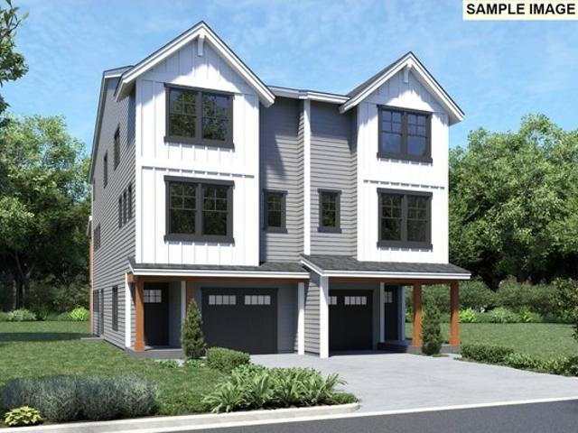 Townhouse for sale in Oregonia