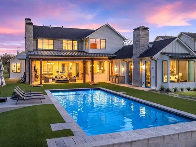 House for sale in Henderson, Texas