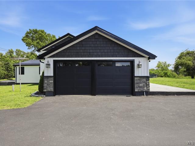 House for sale in Cowlesville, New York