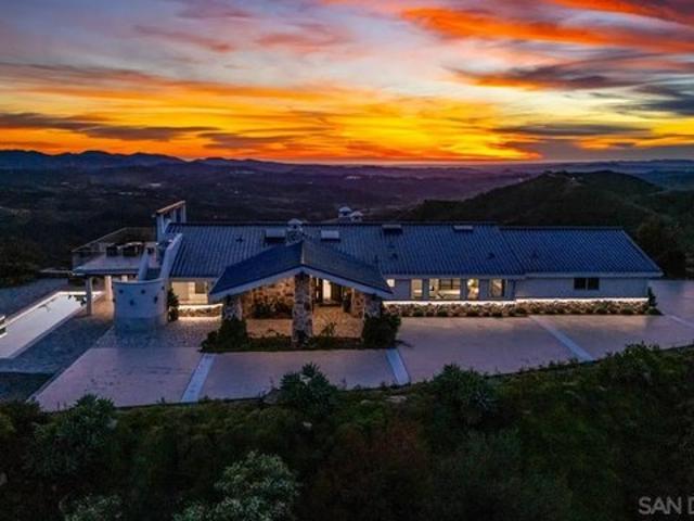 House for sale in Valley Center, California