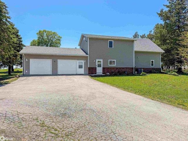 House for sale in Iowa Falls, Iowa