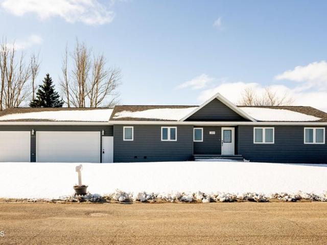 House for sale in Jamestown, North Dakota