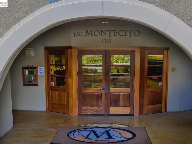 Condo for sale in Walnut Creek, California