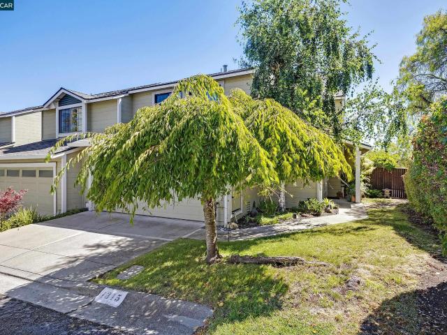 Townhouse for sale in Pinole, California