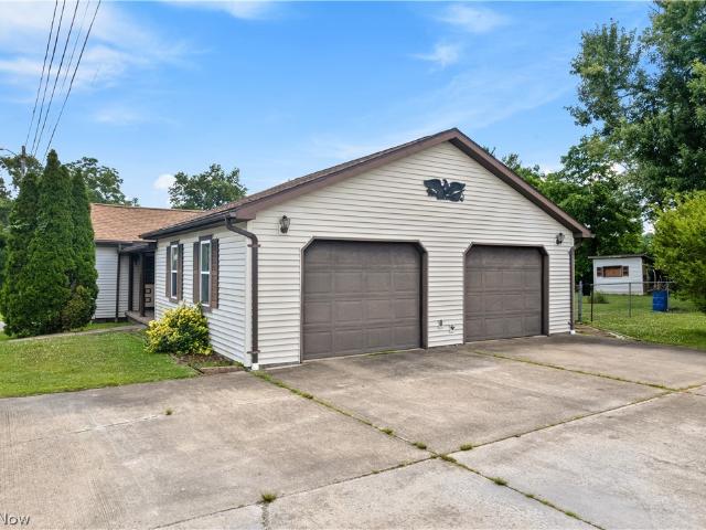 House for sale in Parkersburg, West Virginia