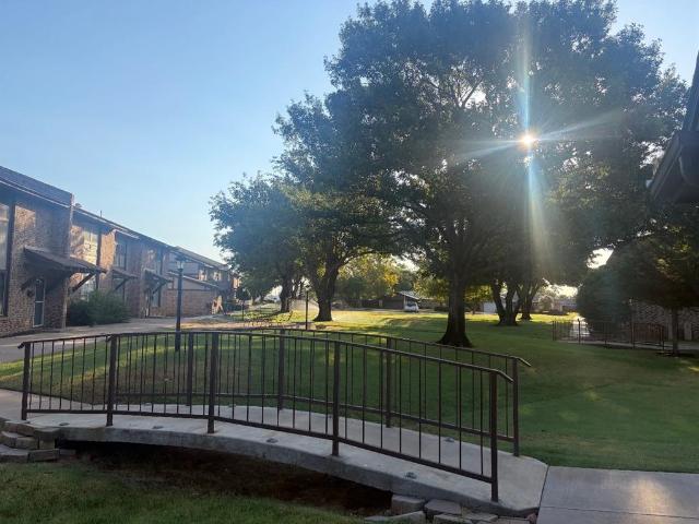 Townhouse for sale in Altus, Jackson County
