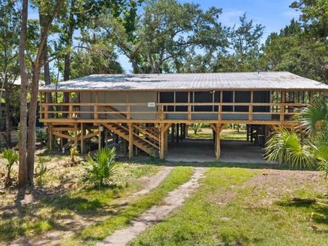 House for sale in Steinhatchee, Florida