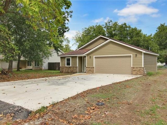 House for sale in Parsons, Labette County