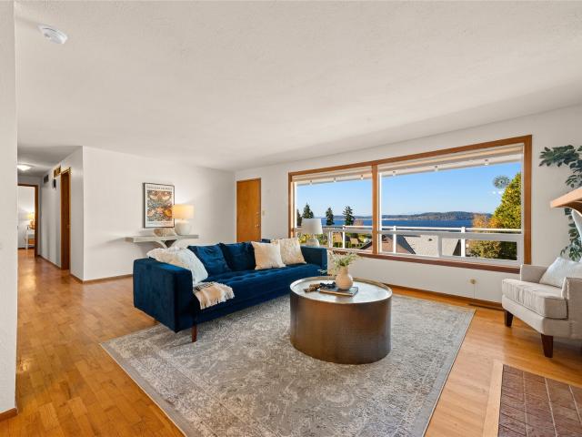 House for sale in Steilacoom, Pierce County