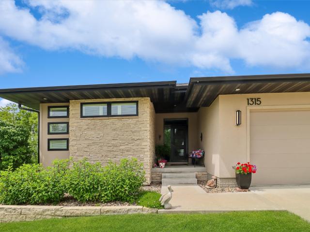 House for sale in Indianola, Iowa
