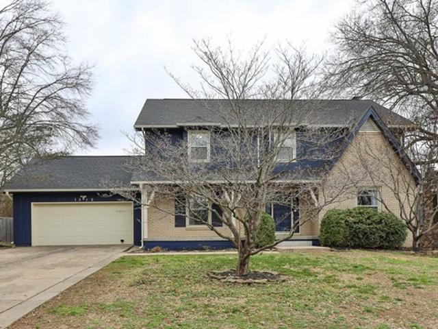 House for sale in Springfield, Missouri
