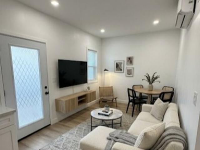 House for sale in Long Beach, California