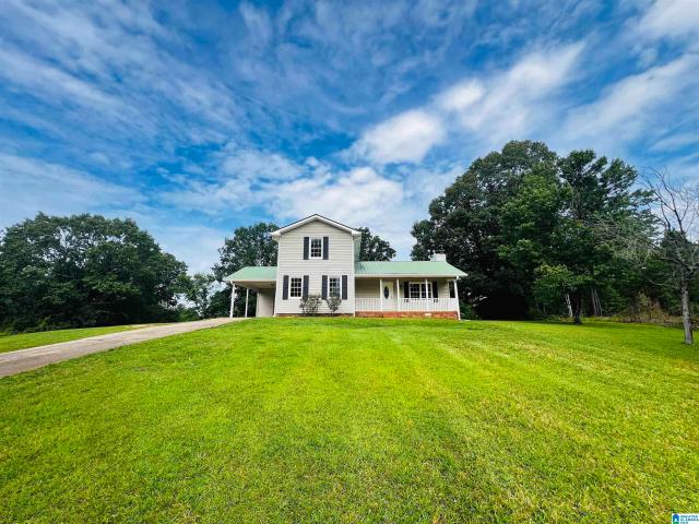 House for sale in Ohatchee