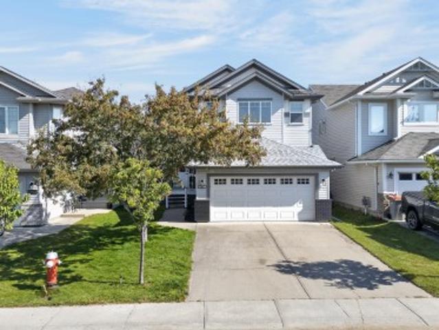 House for sale in Stony Plain, Alberta
