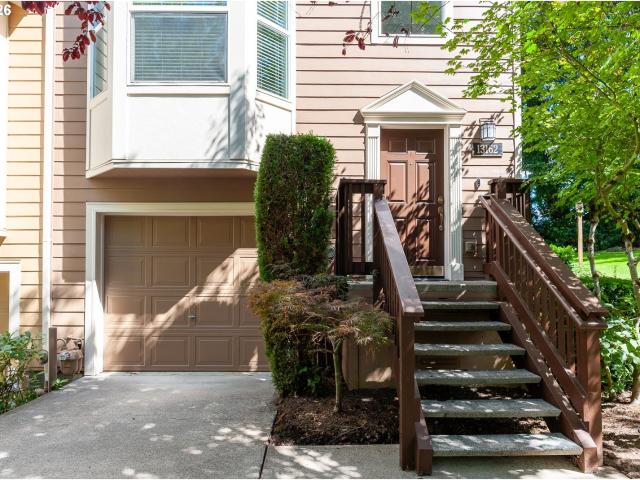Townhouse for sale in Oregonia