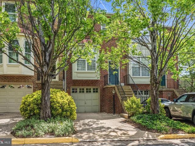 Townhouse for sale in Virginia
