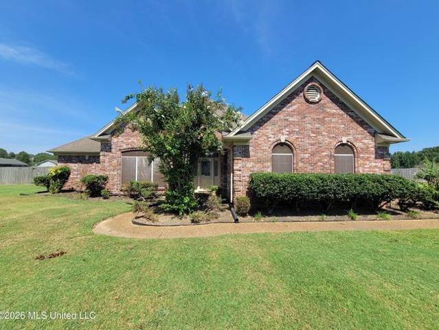House for sale in Nesbit, Mississippi