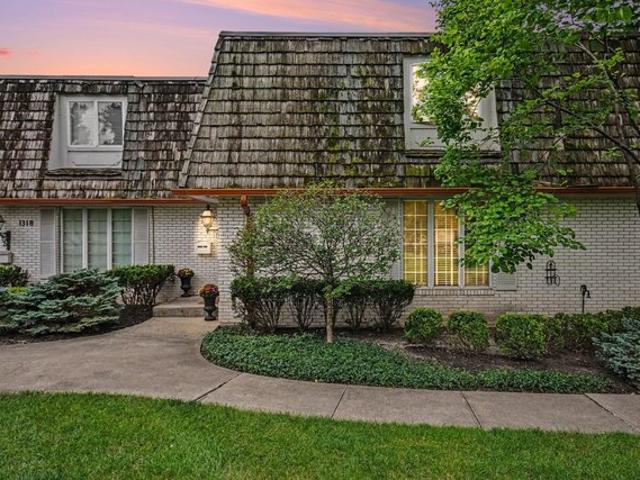 Condo for sale in Munster, Lake County