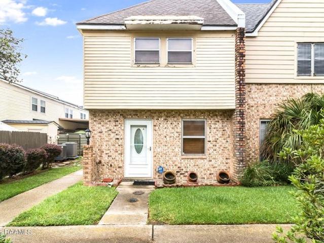 Townhouse for sale in Lafayette, Lafayette Parish