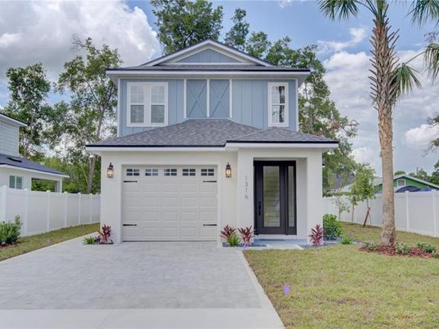 House for sale in Mount Dora, Lake County