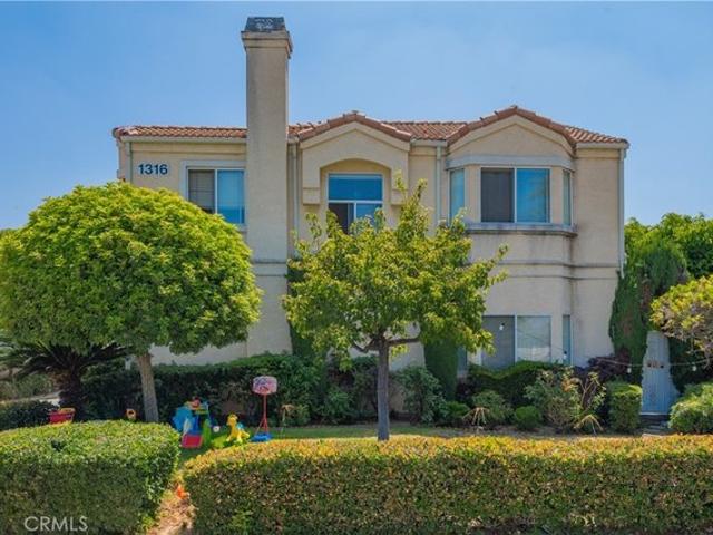Townhouse for sale in San Gabriel, California