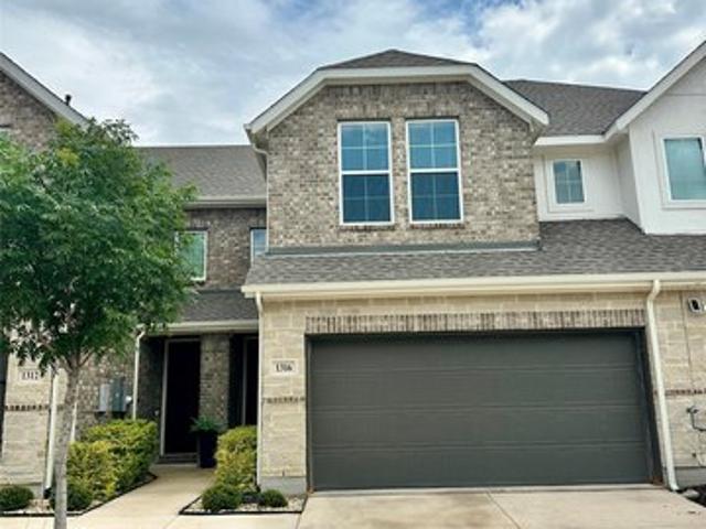 Townhouse for sale in Celina, Texas