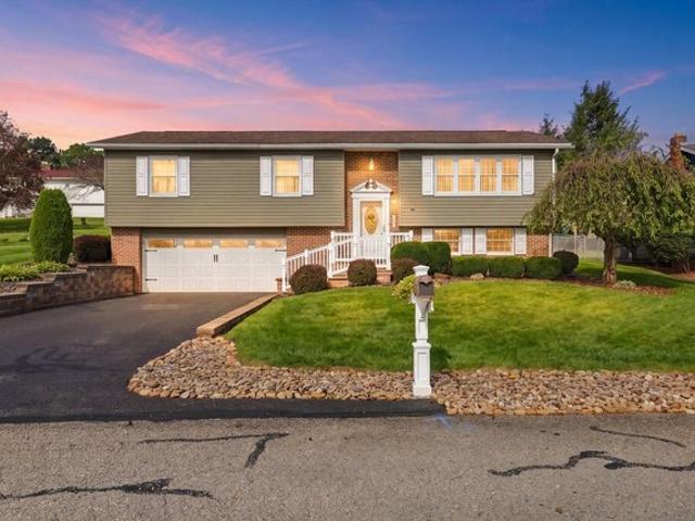 House for sale in Somerset, Somerset County