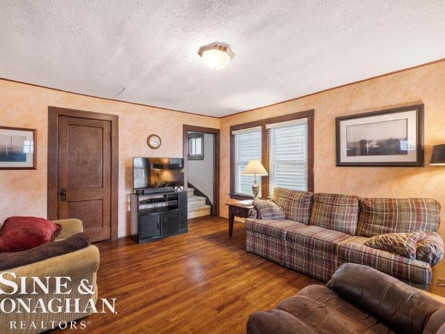 House for sale in Grosse Pointe