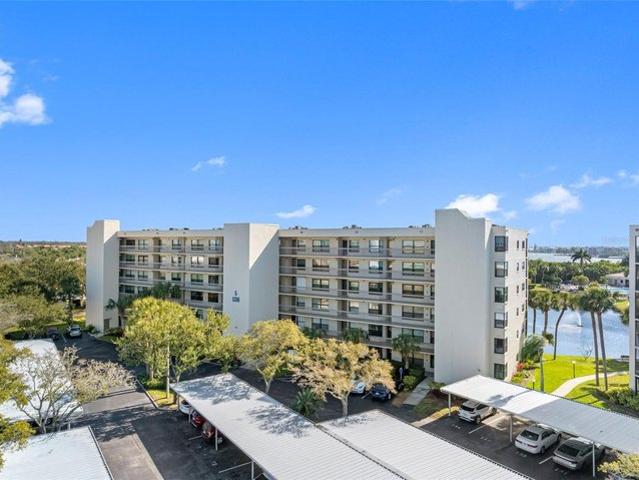 Condo for sale in South Pasadena, Florida