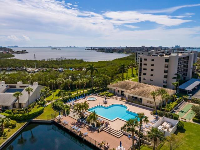 Condo for sale in South Pasadena, Florida