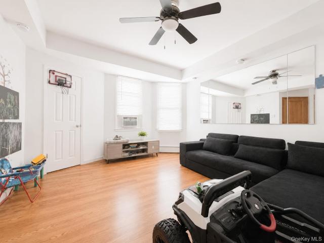House for sale in Queens, Arverne