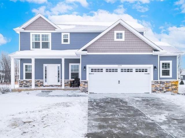 House for sale in Fenton, Michigan