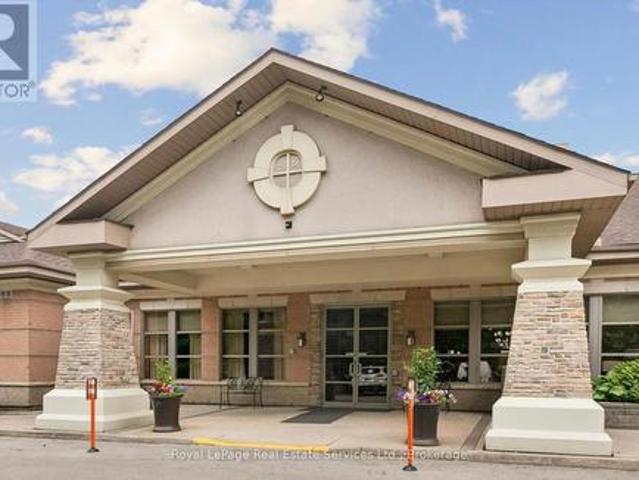 Condo for sale in Burlington, Ontario