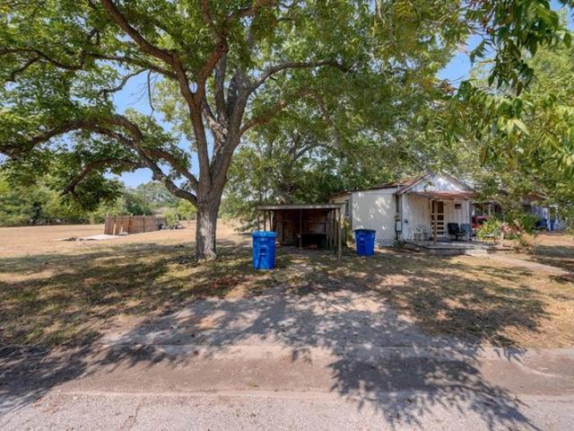Land for sale in Lockhart, Caldwell County