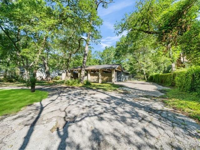 House for sale in Dickinson, Texas