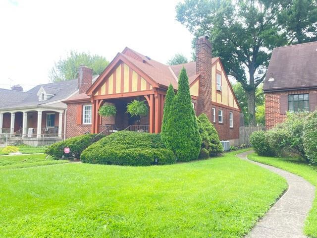 House for sale in Roselawn, Ohio