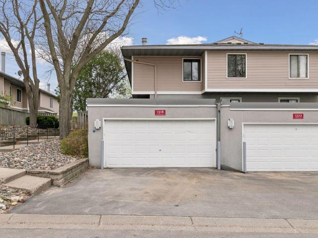 Townhouse for sale in Hennepin, Minnesota