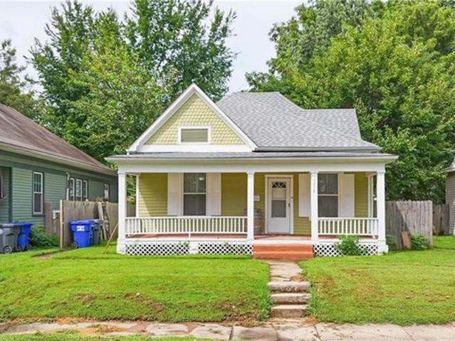 House for sale in Sedalia, Missouri