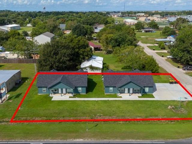 House for sale in Anahuac, Chambers County