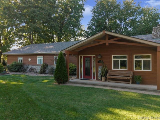 House for sale in Utica, Clark County