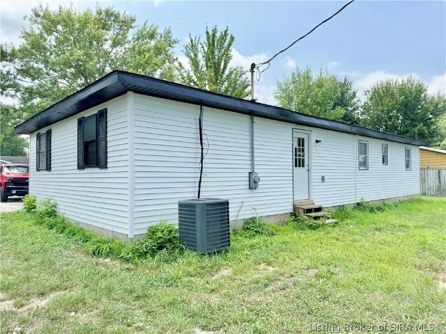 House for sale in Austin, Indiana
