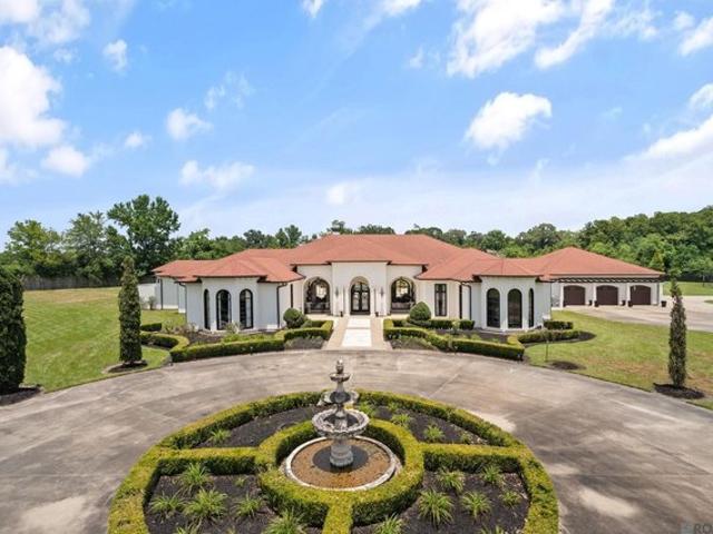 House for sale in Gonzales, Louisiana