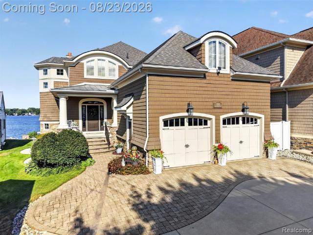 House for sale in Fenton, Michigan