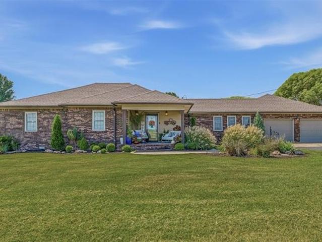 House for sale in Kennett, Missouri