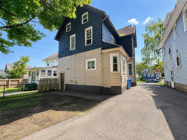 House for sale in Oak Hill, New York