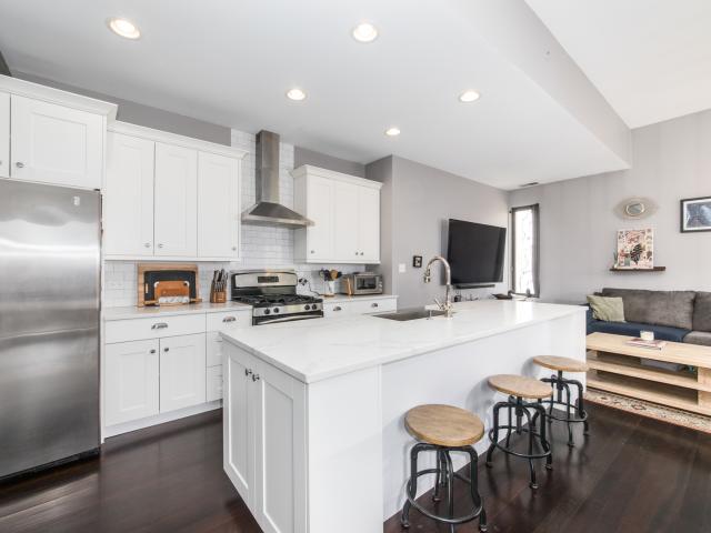 Condo for sale in Chicago Park, Illinois