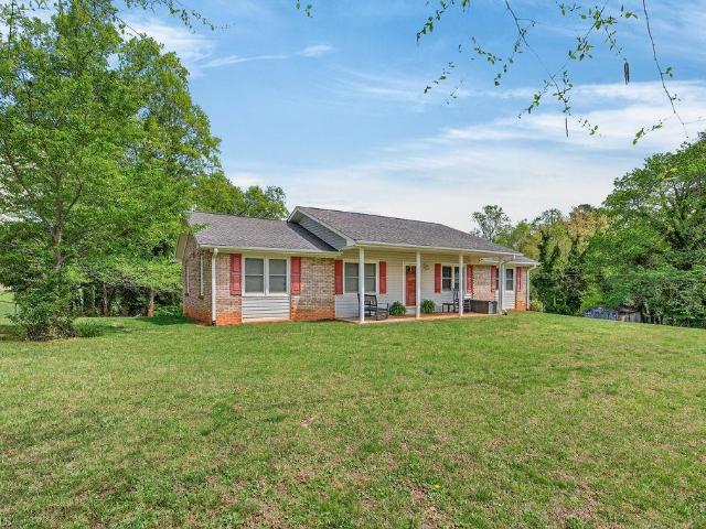 House for sale in Pilot Mountain, North Carolina