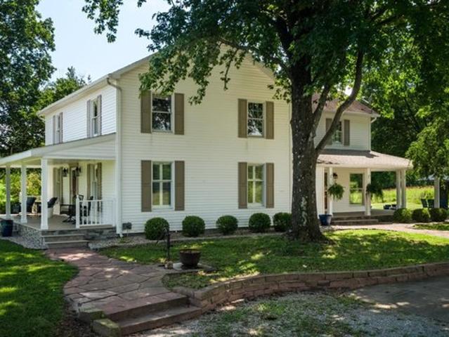 House for sale in Carbondale, Illinois